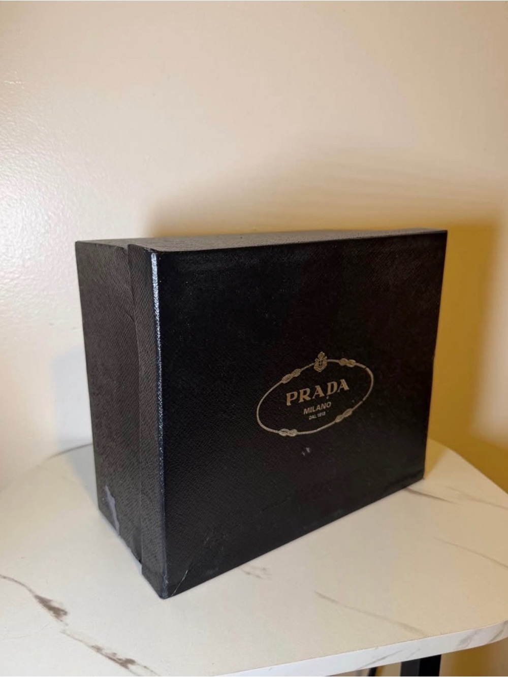 Empty Prada Box - Picture 6 of 10